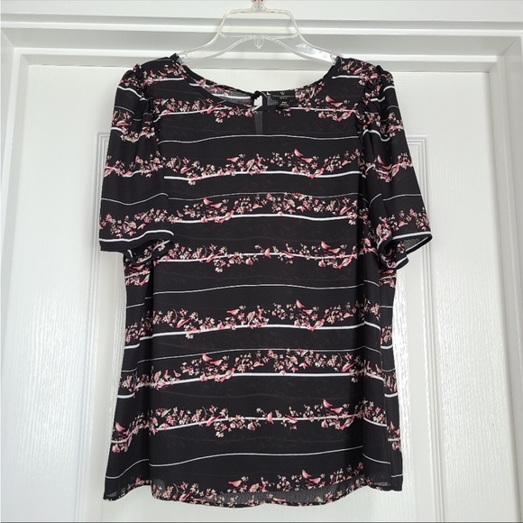 Chiffon Floral Bird Blouse. - Picture 1 of 5